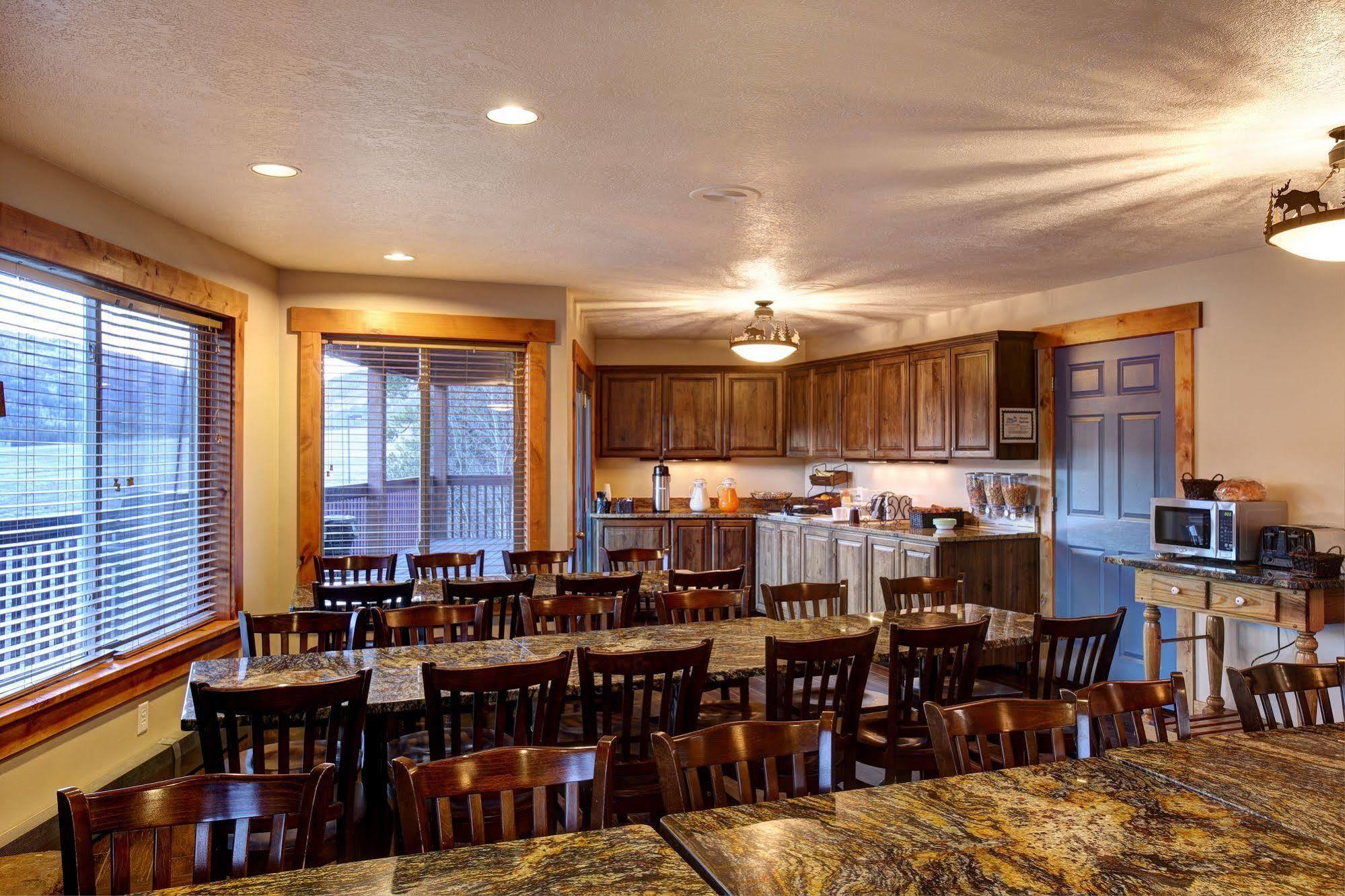 Beaver Creek Lodge Logan Dış mekan fotoğraf